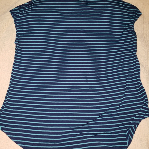 Maurices 24/7 Plus Size 1 Top - Picture 2 of 5